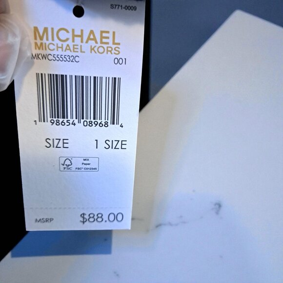 Michael Kors Women's Black Scarf and Hat Set NWT - Picture 8 of 10